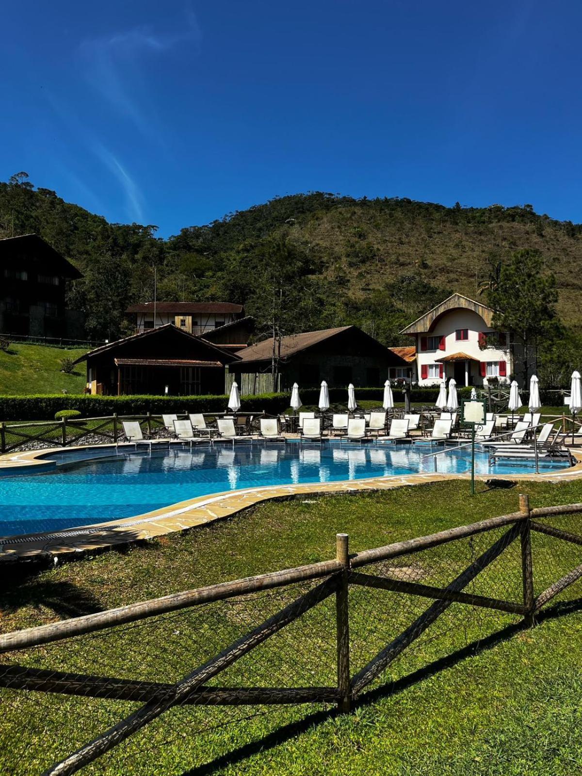 Hotel Fazenda Suica Le Canton Teresópolis Exterior foto